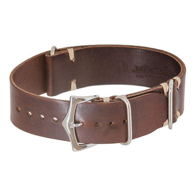 Cinturino militare one-piece in pelle vitello marrone 20-22mm, lunghezza 255mm — Milano Straps