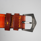 Cinturino vintage cognac con cucitura perimetrale patina
