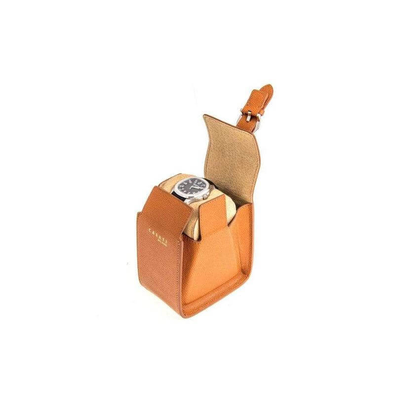 Custodia da viaggio triangolare in pelle Epsom marrone per un orologio — Casati Milano per Milano Straps