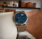 cinturino saffiano Taupe montato su Lange & Shone